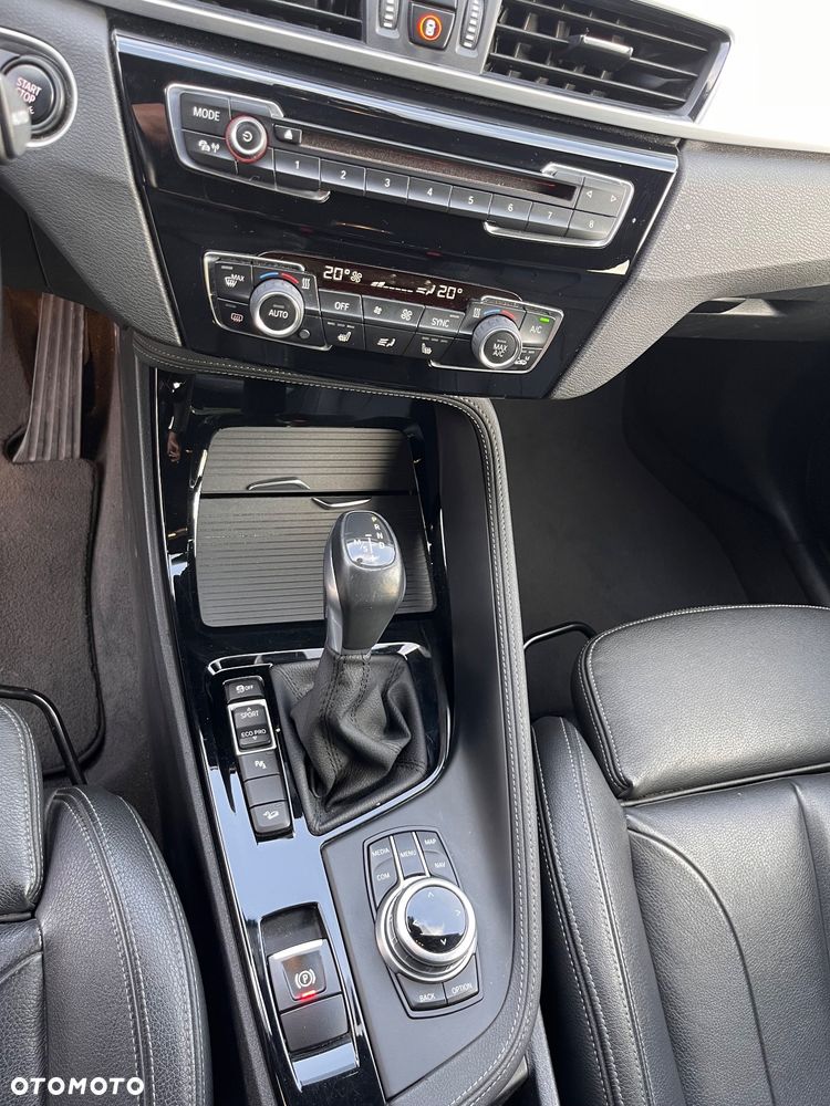 BMW X1 xDrive20d xLine - 16