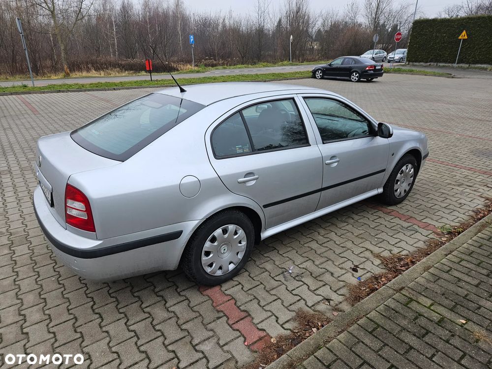 Skoda Octavia 1.6 Classic - 5