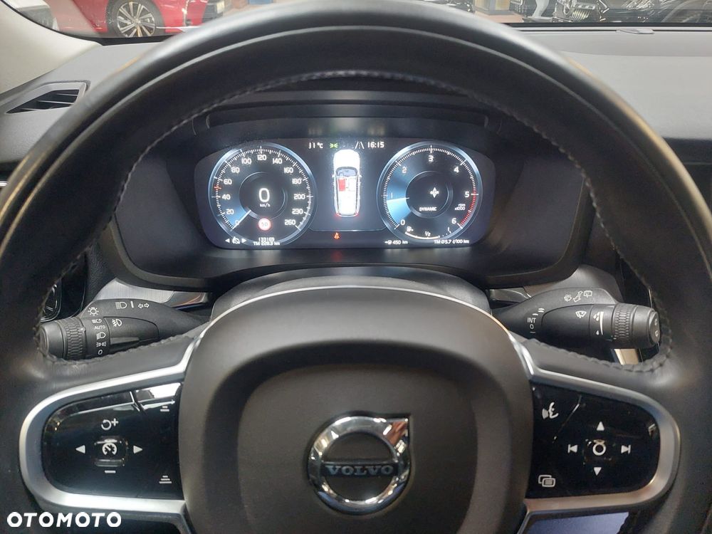 Volvo V60 D3 Momentum - 24
