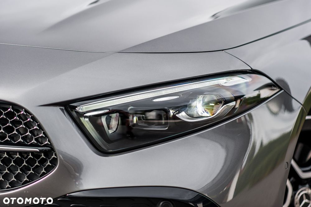 Mercedes-Benz Klasa A 220 4-Matic AMG Line 8G-DCT - 24