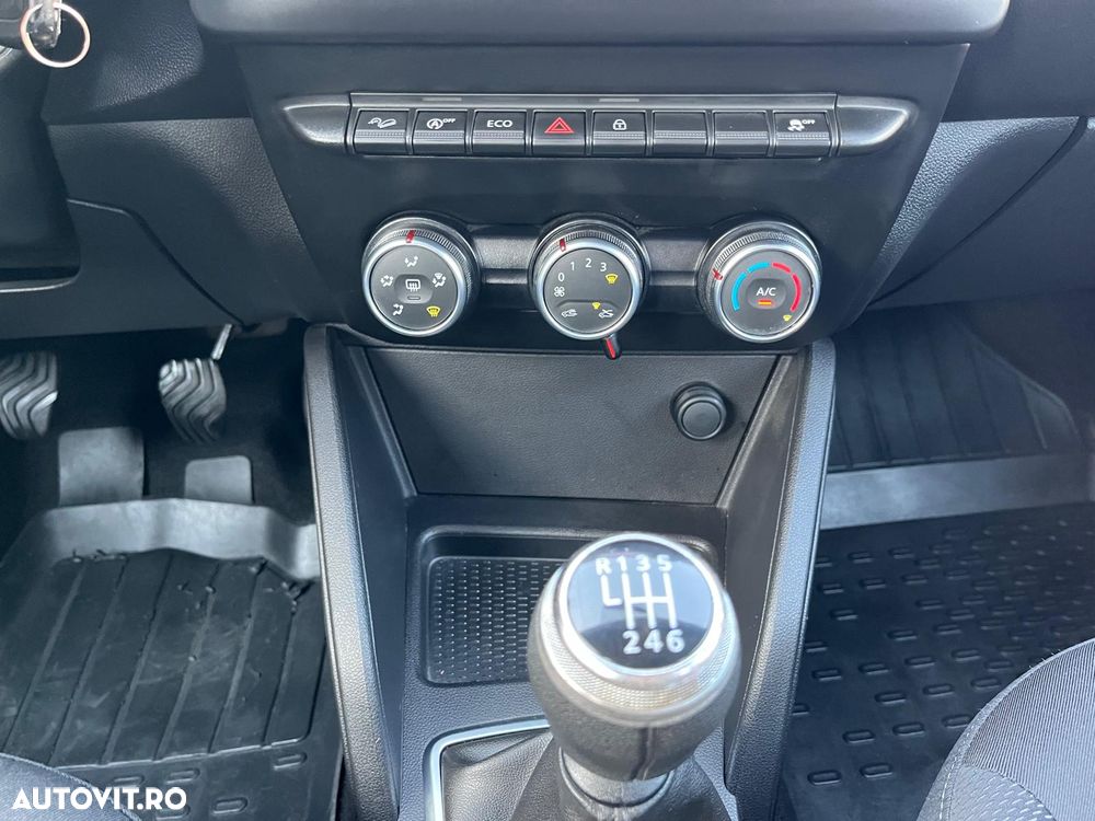 Dacia Duster 1.6 SCe 4WD Comfort - 12