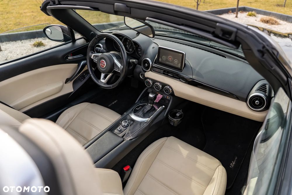 Fiat 124 Spider - 12