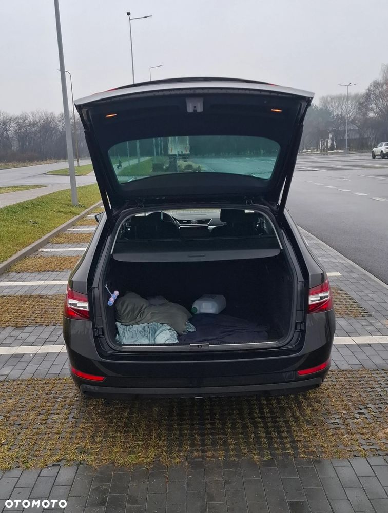 Skoda Superb 2.0 TDI Active DSG - 20