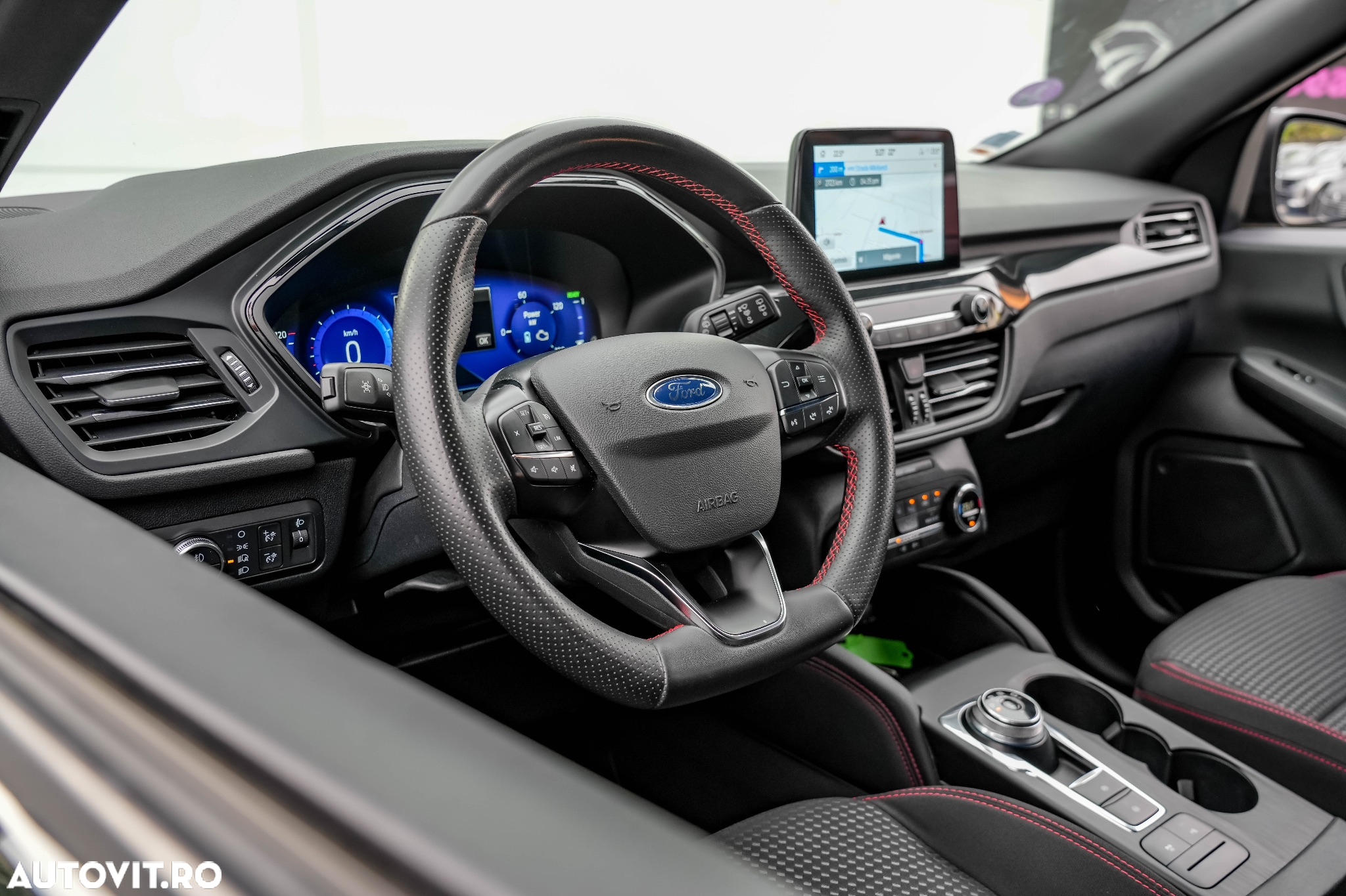 Ford Kuga 2.5 Duratec FWD FHEV ST-Line - 19