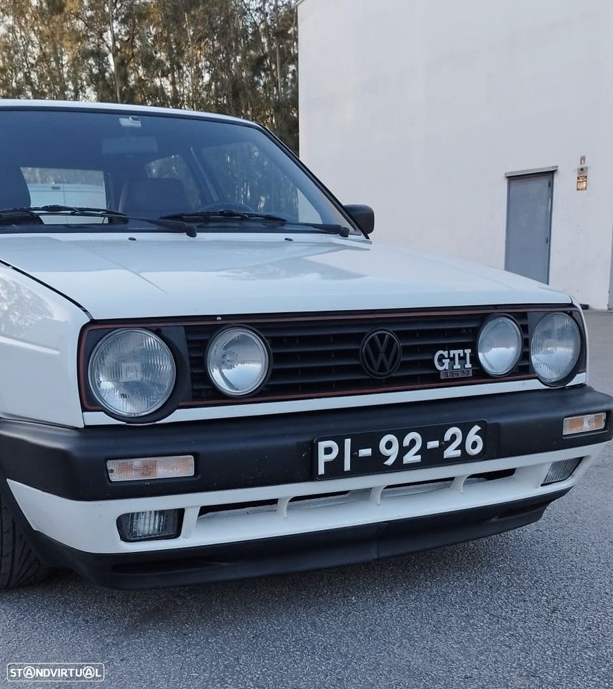 VW Golf 1.8 GTI 16V - 1