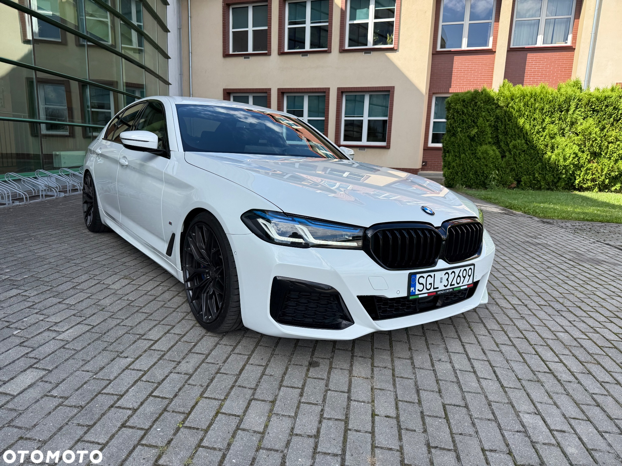 BMW Seria 5 545e xDrive M Sport sport - 3