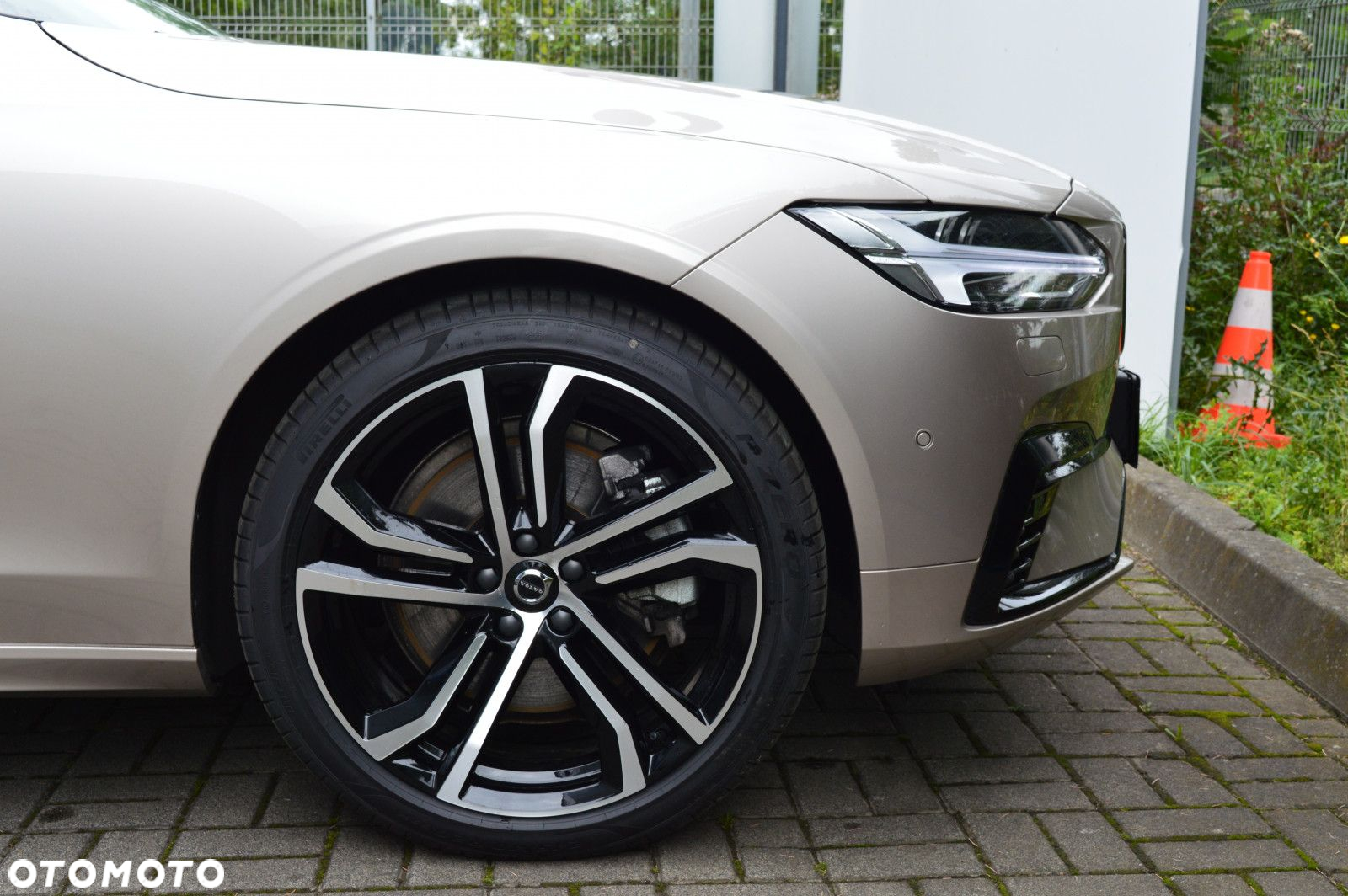 Volvo S90 - 9