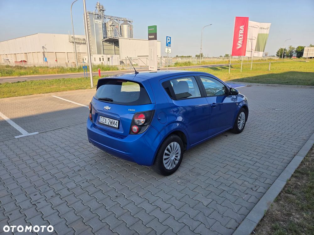 Chevrolet Aveo 1.4 16V LT - 6