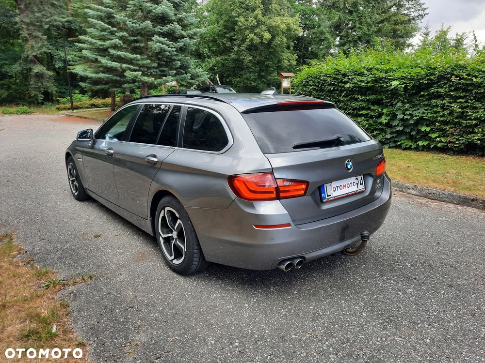 BMW Seria 5 530d xDrive - 12