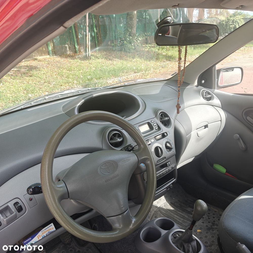 Toyota Yaris - 5