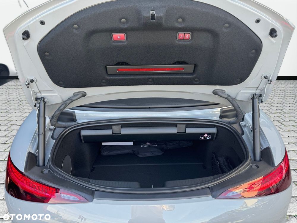 Mercedes-Benz SL - 16