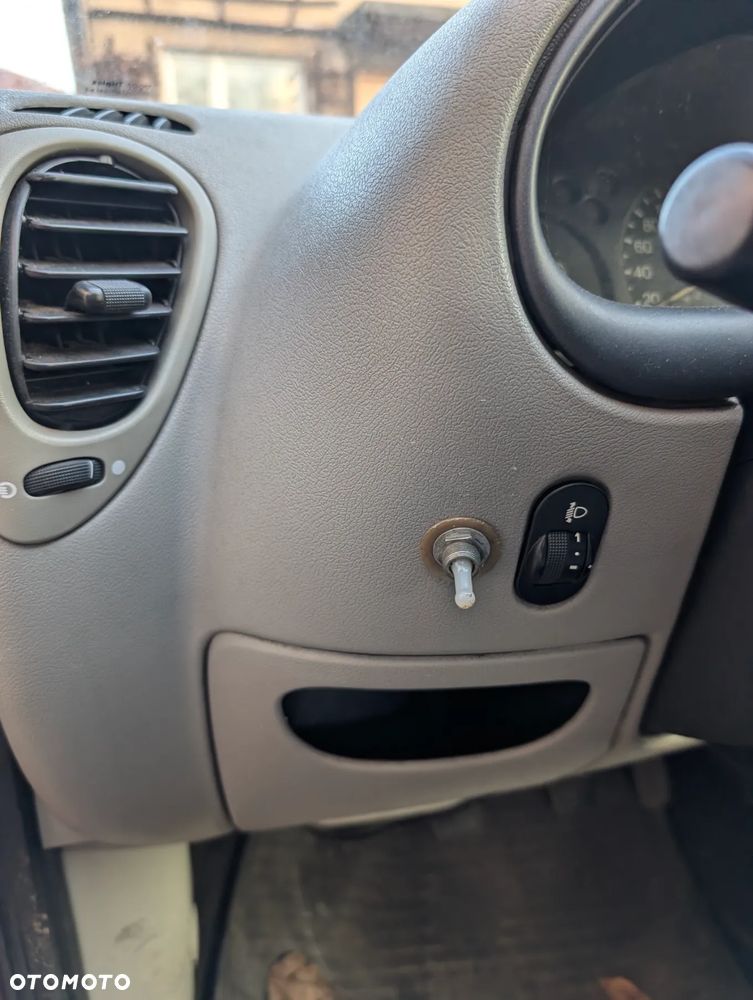 Mazda 121 1.3 Comfort - 16