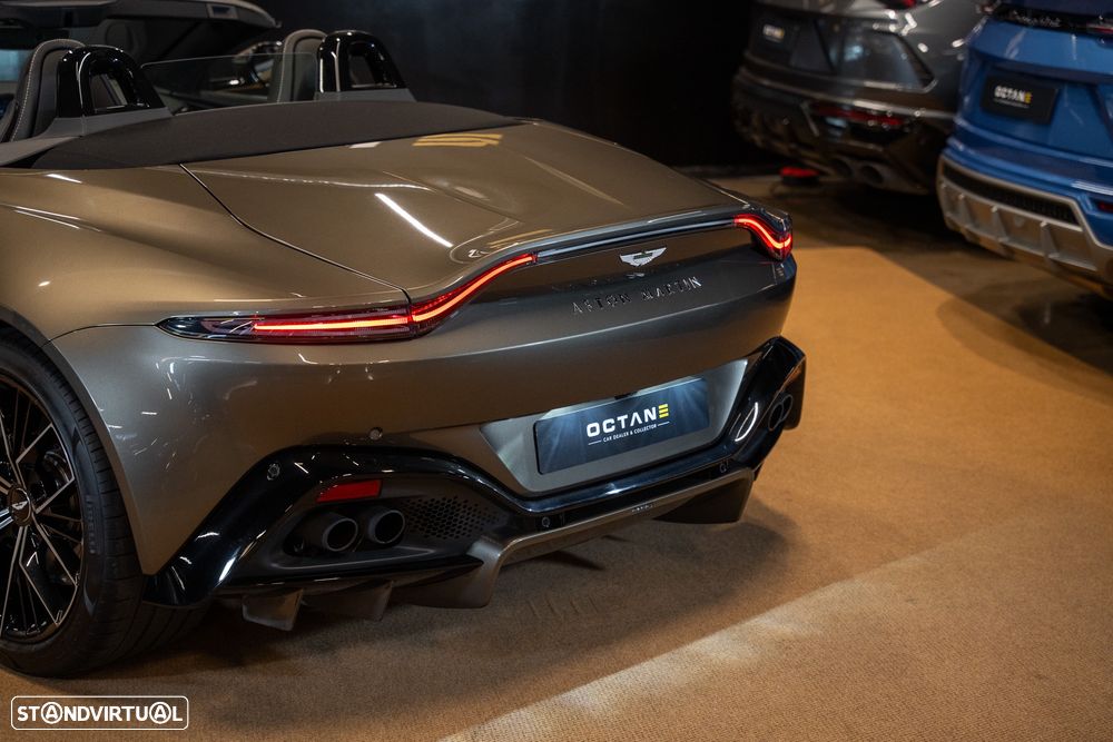 Aston Martin Vantage Roadster V8 - 9