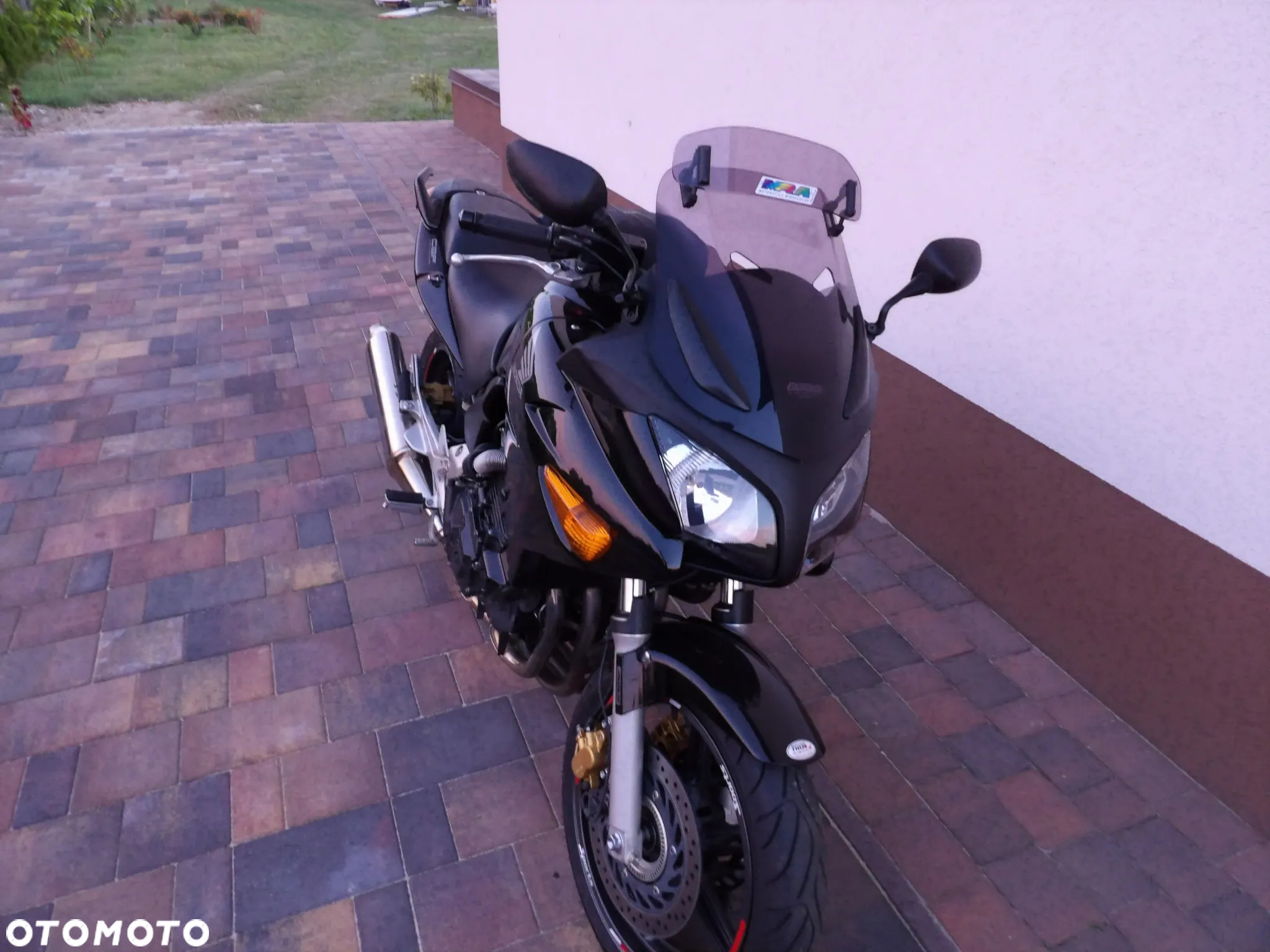 Honda CBF - 10