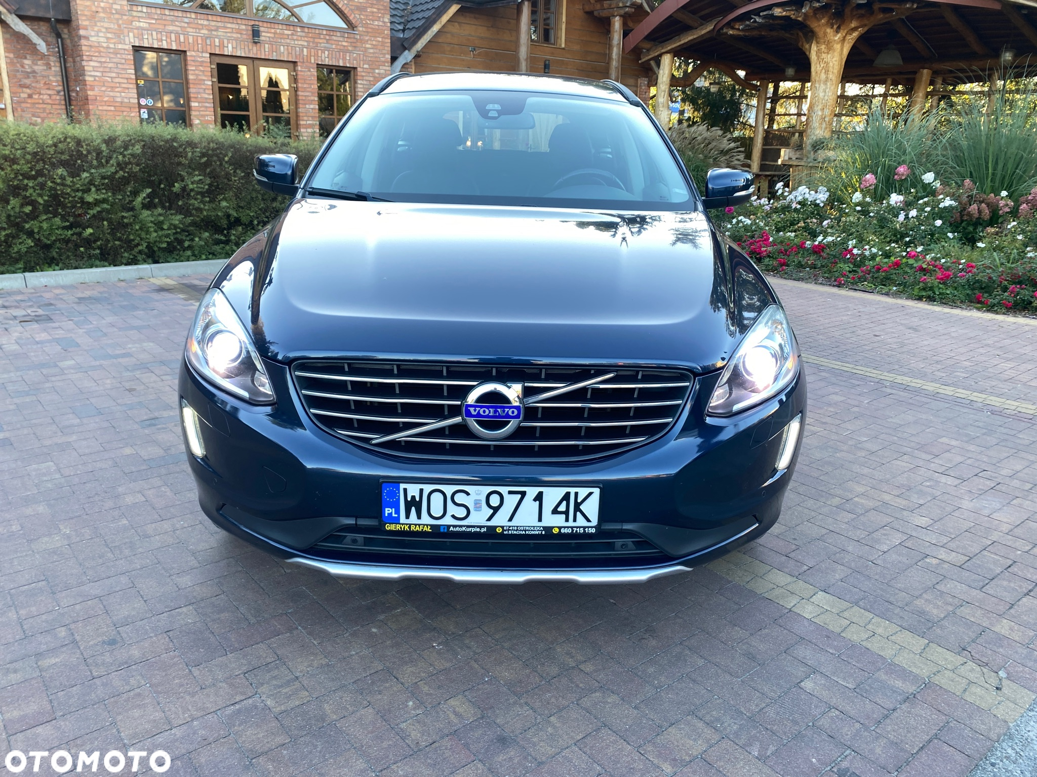 Volvo XC 60 D4 Geartronic Momentum - 4