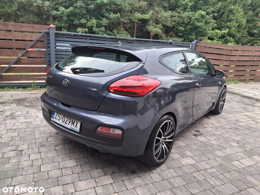 Kia ProCeed - 6
