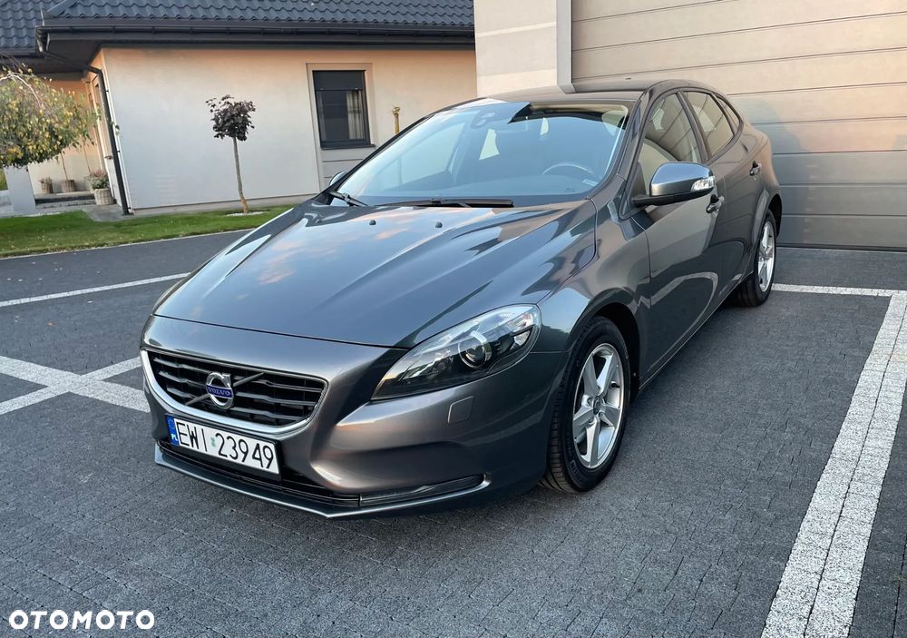 Volvo V40