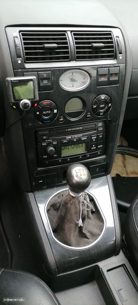 Ford Mondeo - 8
