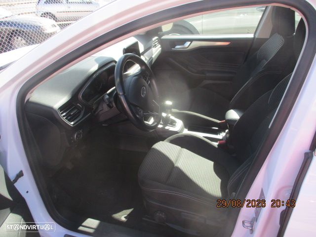 Ford Focus 1.5 TDCi DPF S&S Business - 8