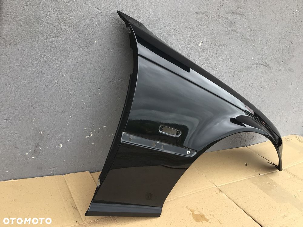 Błotnik przedniprawy BMW E46 Coupe Cabrio - 2