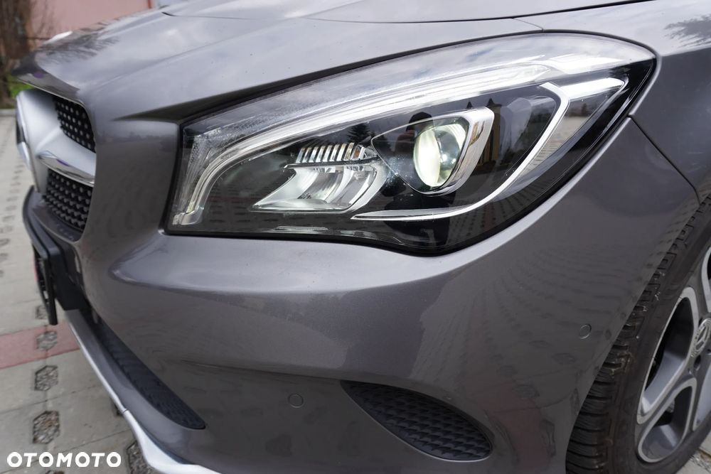 Mercedes-Benz CLA 200 Peak Edition - 36