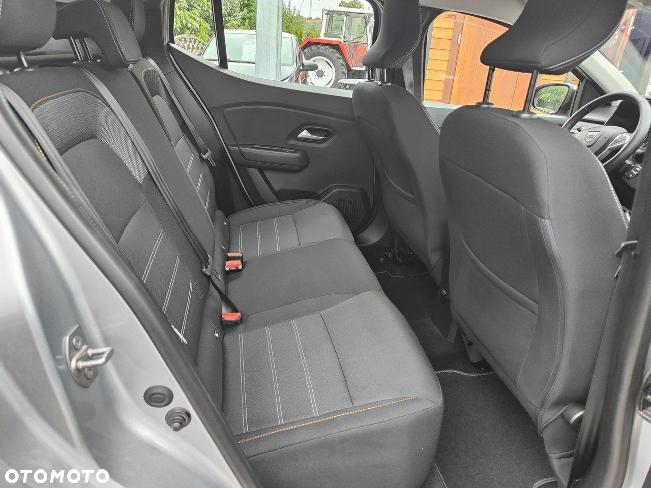 Dacia Sandero Stepway TCe 100 Celebration - 24