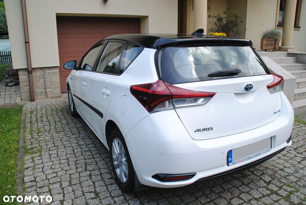 Toyota Auris Hybrid 135 Active - 12