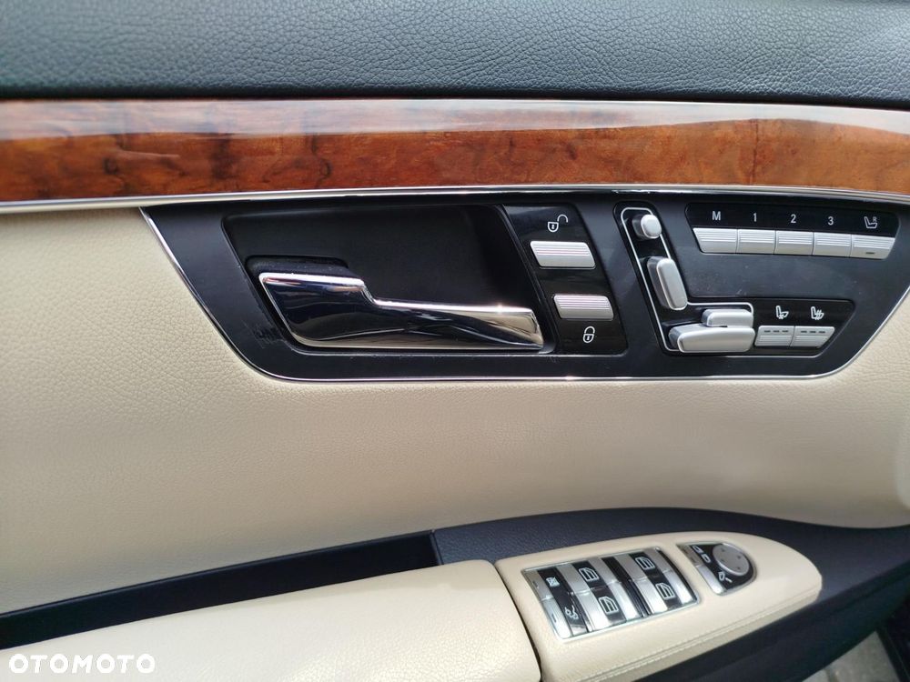 Mercedes-Benz Klasa S 500 4-Matic - 16