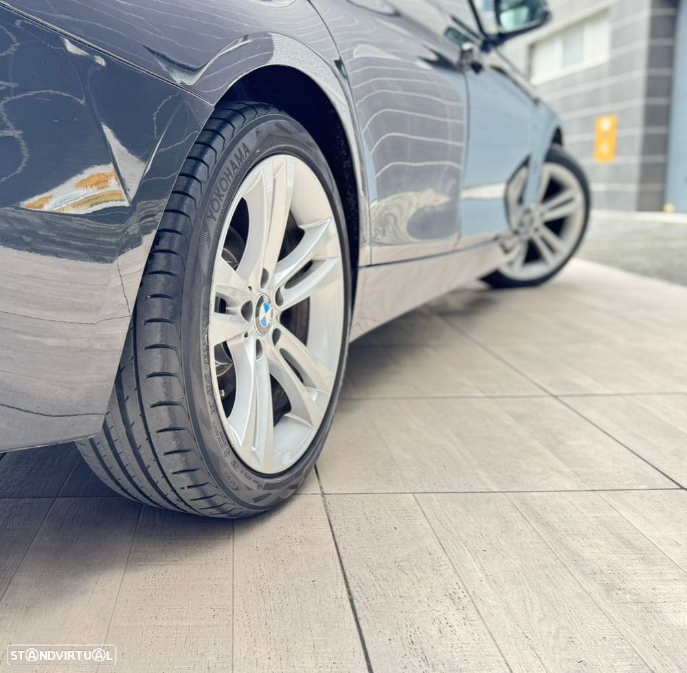 BMW 318 d Sport Line - 20
