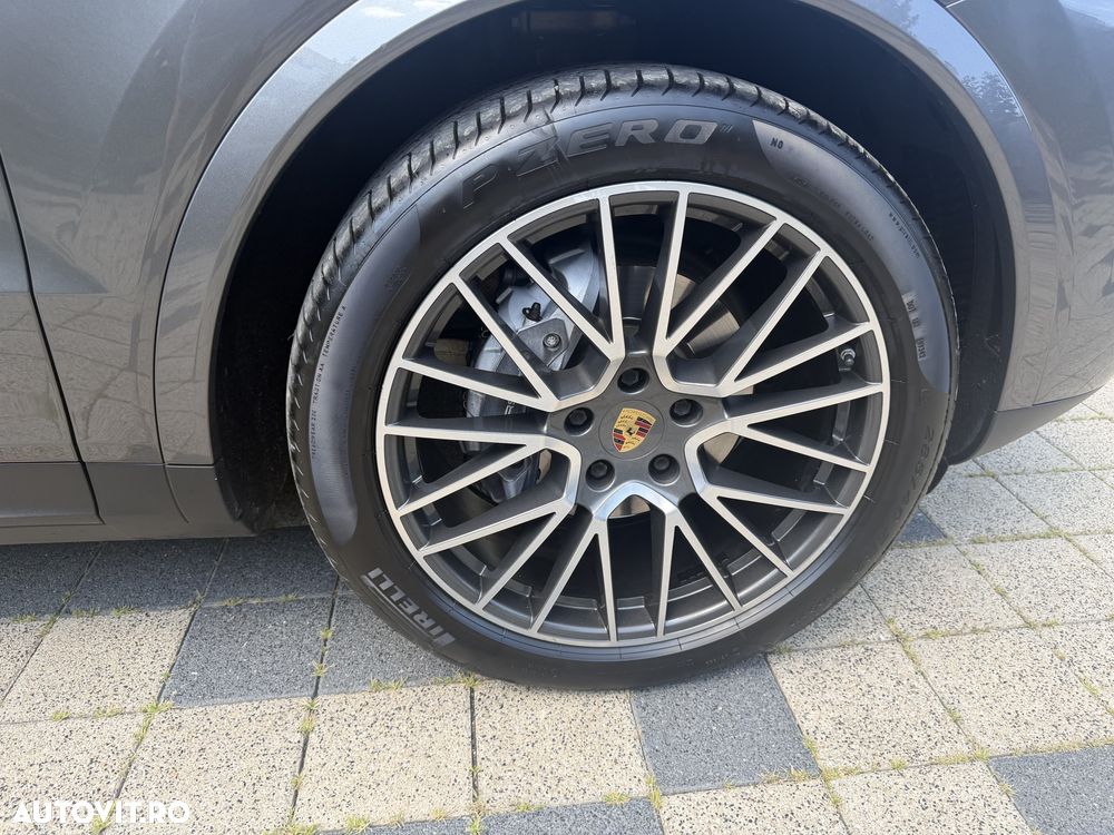 Porsche Cayenne Coupe Standard - 23