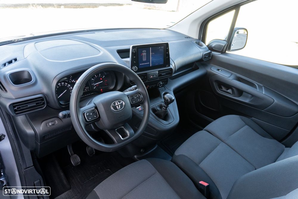 Toyota ProAce City 1.5 D-4D L1 - 14