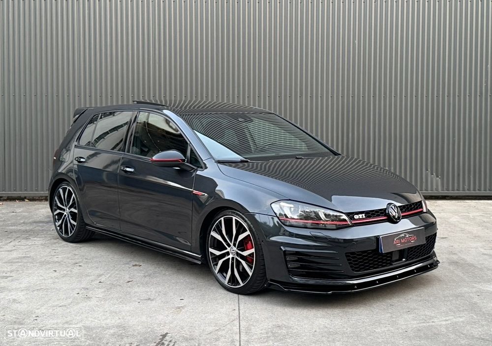 VW Golf 2.0 TSi GTi Performance - 1