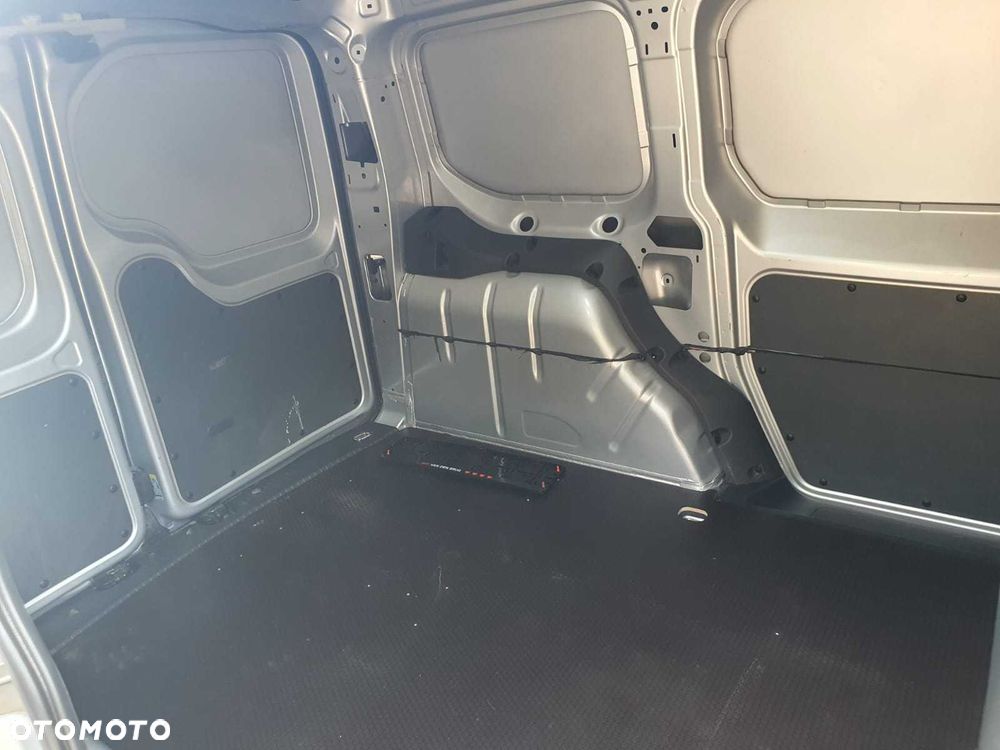 Volkswagen Caddy - 6