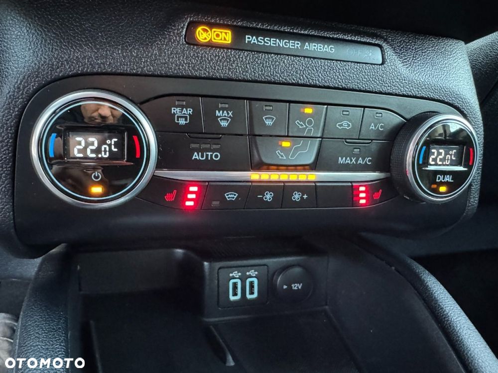 Ford Kuga 2.0 EcoBlue AWD Titanium X - 30