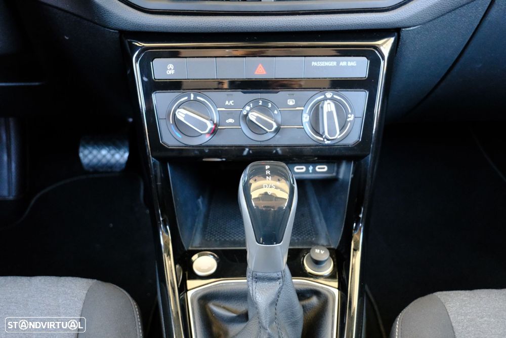 VW T-Cross 1.0 TSI Urban DSG - 18