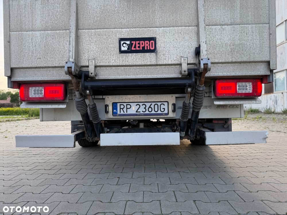 Mercedes-Benz SPRINTER 907 - 11