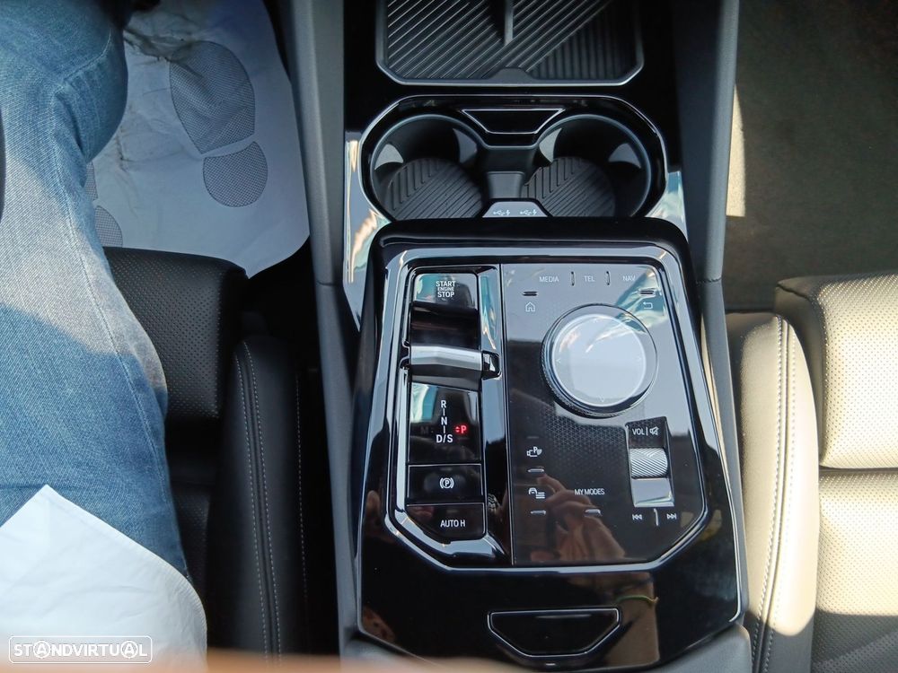 BMW 520 d Pack Desportivo M - 27