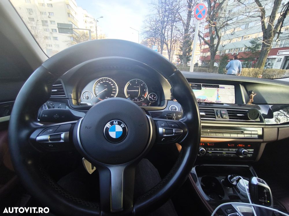BMW Seria 5 520d AT - 13