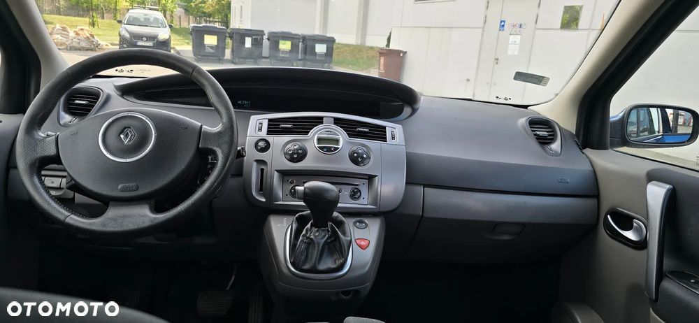 Renault Scenic 2.0 16V Emotion - 16