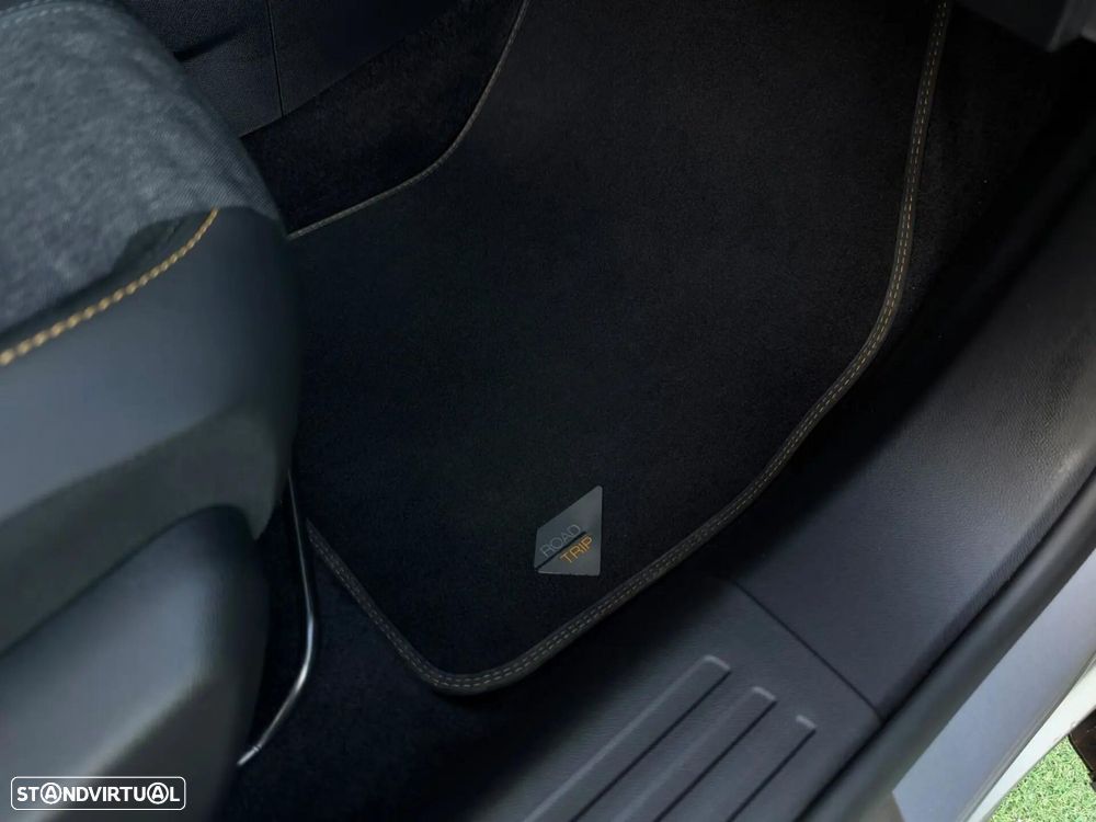 Peugeot e-2008 Allure Pack - 22