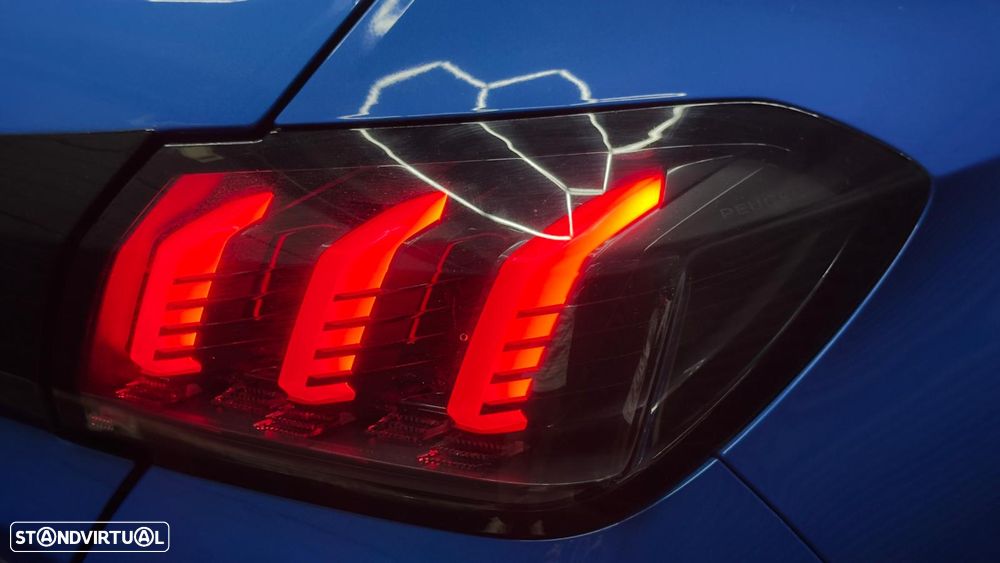 Peugeot e-208 GT Pack - 31