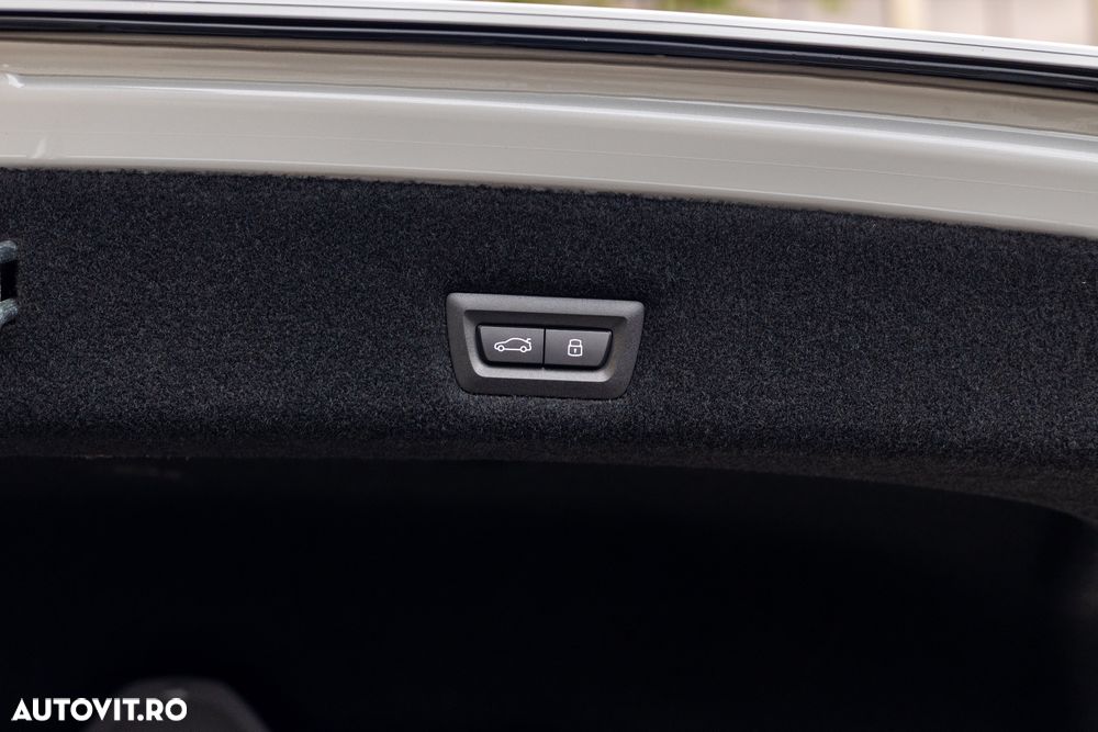 BMW Seria 7 740d xDrive MHEV - 33