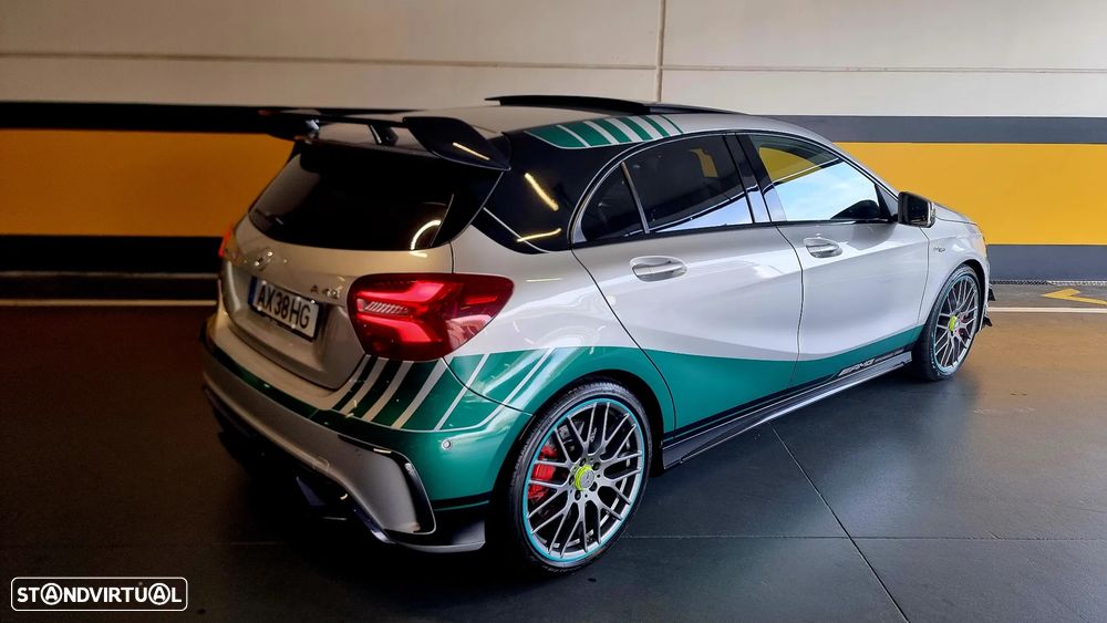 Mercedes-Benz A 45 AMG 4Matic Speedshift 7G-DCT PETRONAS 2015 World Champion Edition - 3