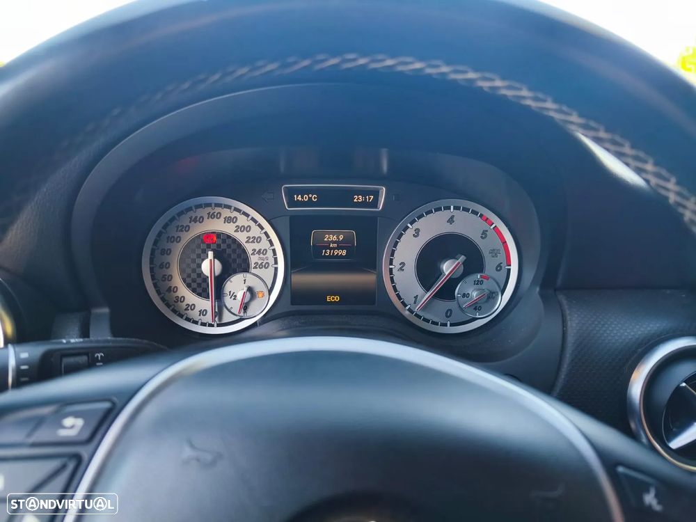 Mercedes-Benz A 180 CDI (BlueEFFICIENCY) Urban - 18