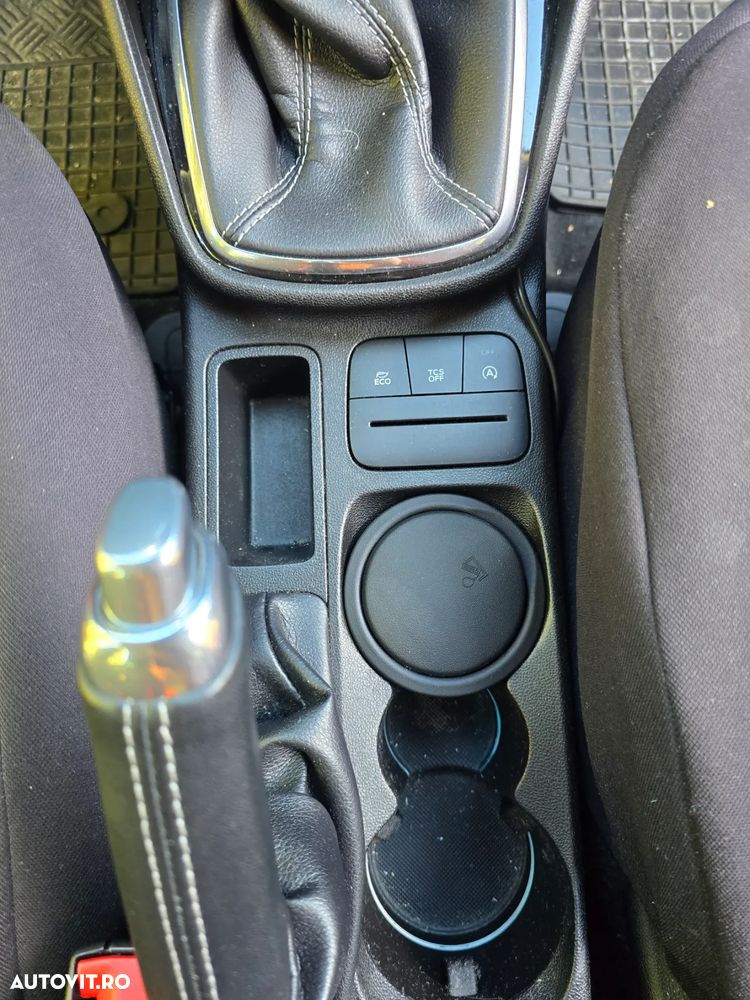 Ford Fiesta 1.0 EcoBoost Titanium - 11