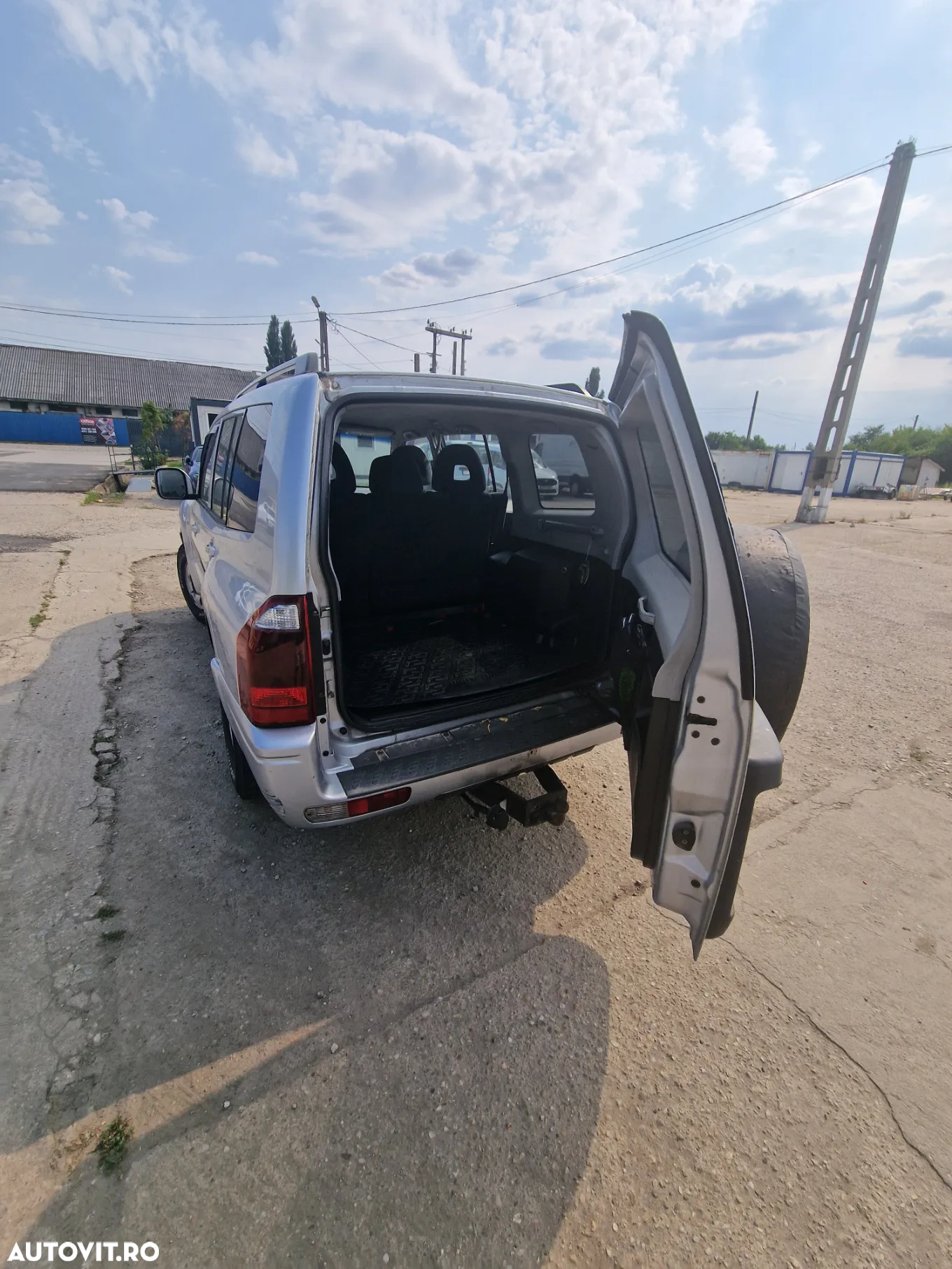 Mitsubishi Pajero - 13