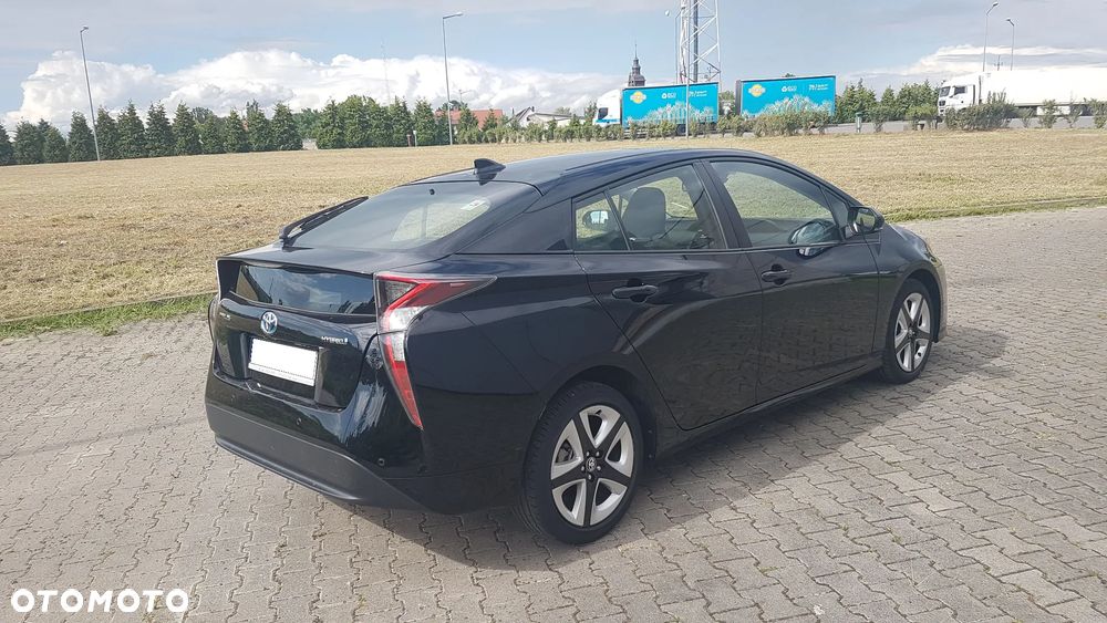 Toyota Prius Hybrid Executive - 29