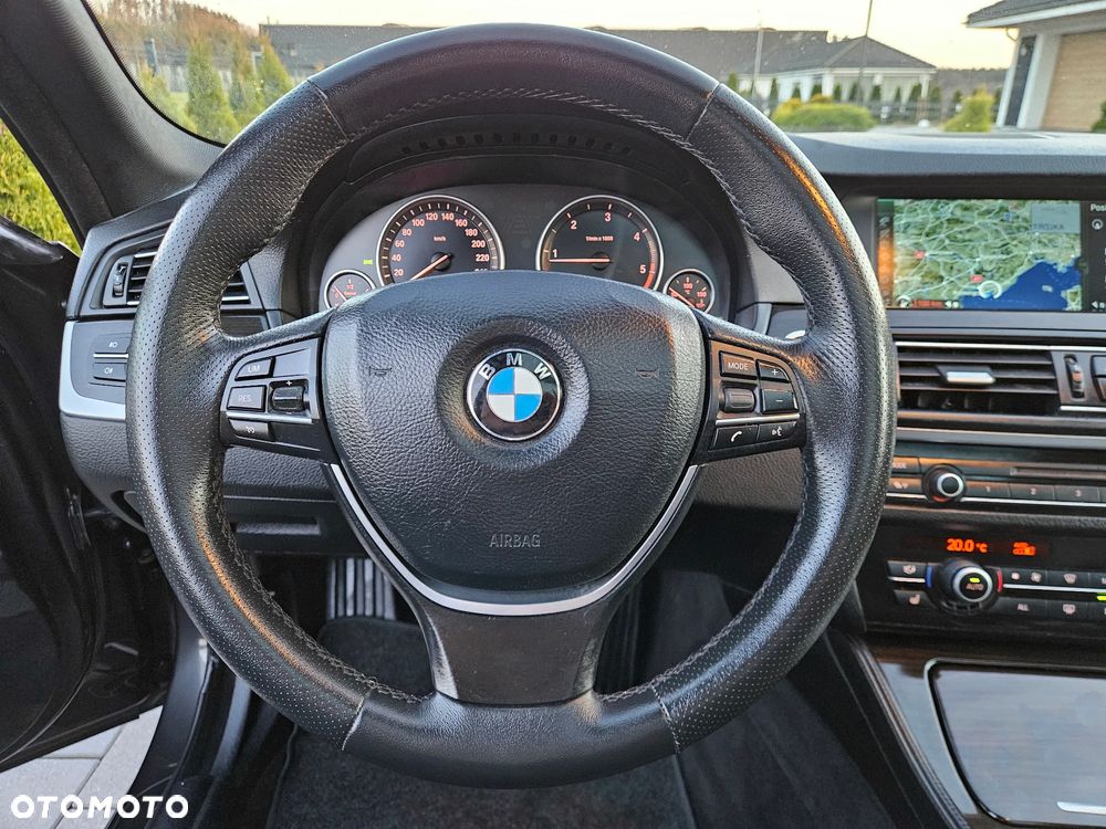 BMW Seria 5 520d - 14
