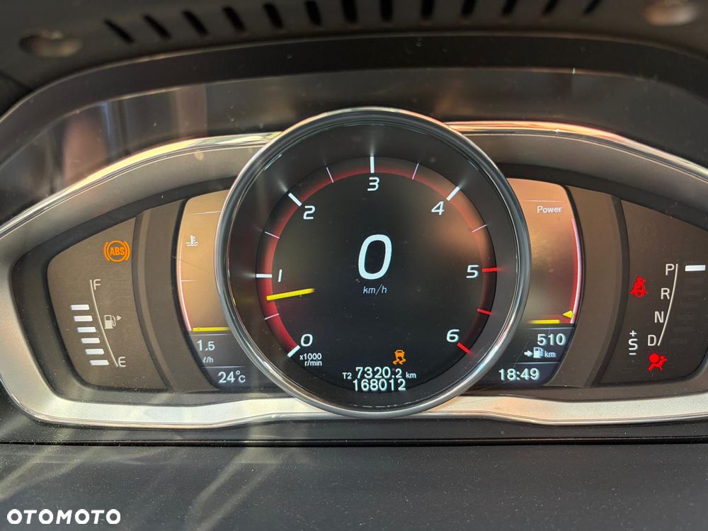 Volvo XC 70 D5 AWD Summum - 9