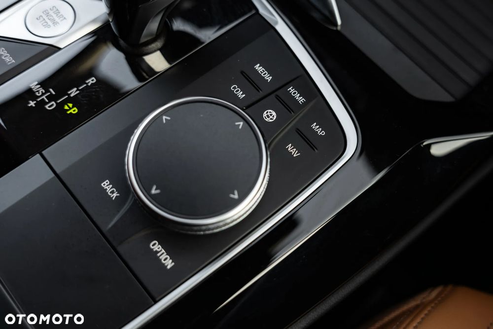 BMW X3 sDrive18d Advantage - 29